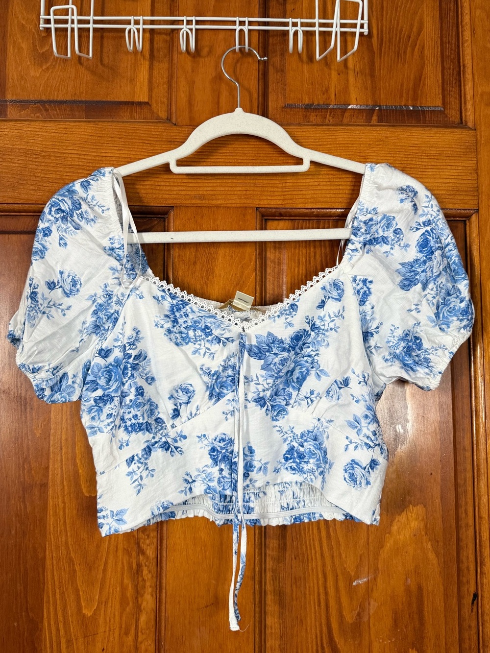 Blue Floral Crop Top with Puff Sleeves Size SMALL